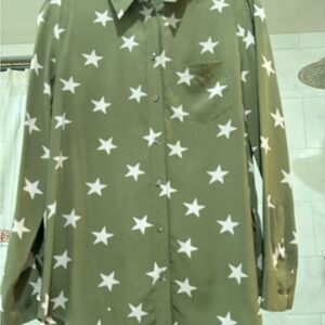 Green Star Pattern Button-Up Shirt